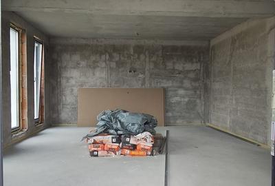 Casă cu 3 camere în Săbăreni