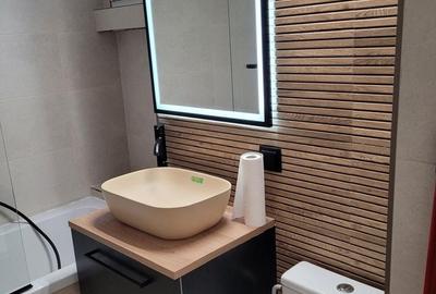 Apartament cu 2 camere decomandat în Ultracentral