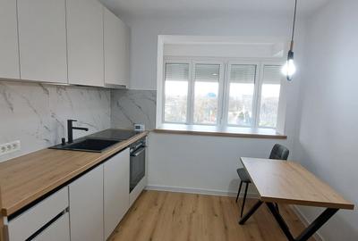 Apartament cu 2 camere semidecomandat în P-ța Victoriei - 1