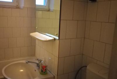 Apartament cu 2 camere decomandat în Micro 3 - 5