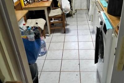 Apartament cu 3 camere decomandat în Primăverii