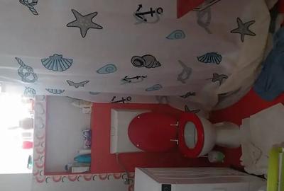 Casă cu 3 camere în Central