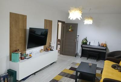 Apartament cu 3 camere decomandat în Exterior Vest - 1