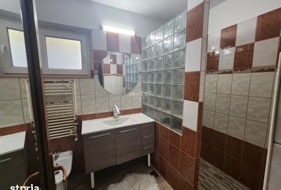 Casă cu 4 camere cu Teren 265 Mp în Podul de Fier