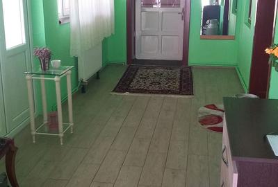 Casă cu 3 camere cu Teren 10632 Mp în Unirii - 1