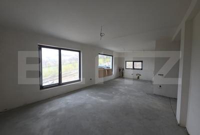 Apartament cu 3 camere decomandat în Centura