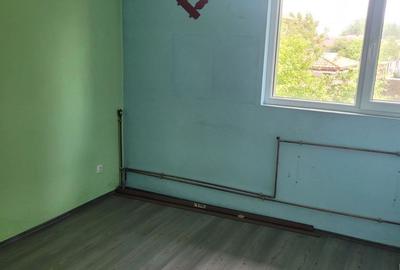 Casă cu 6 camere cu Teren 511 Mp în Central