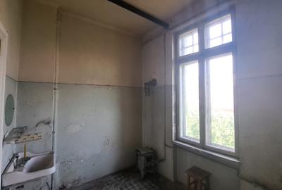 Apartament cu 4 camere decomandat în Armeneasca - 9