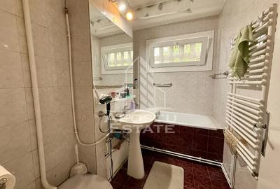 Apartament cu 3 camere semidecomandat în Olimpia-Stadion