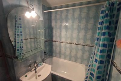 Apartament cu 2 camere decomandat în 1 Mai