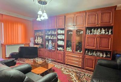 Apartament cu 3 camere decomandat, mobilat în ICIL
