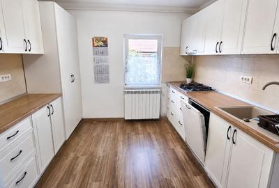 Apartament cu 2 camere semidecomandat, mobilat în Bucovina