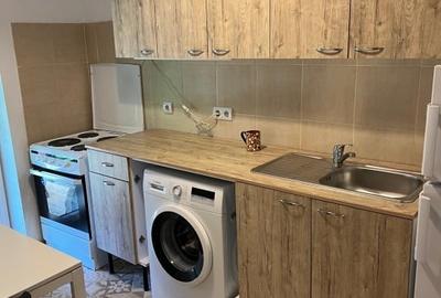 Apartament cu 2 camere semidecomandat, mobilat în Brâncoveanu