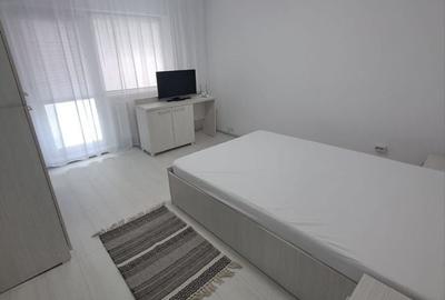 Garsonieră decomandată în Exercițiu