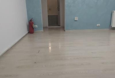 Spațiu comercial, de 55 mp, în Central