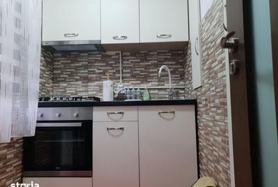Garsonieră decomandată în Rahova