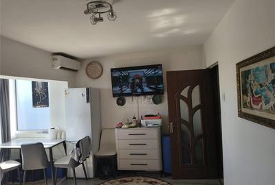 Garsonieră decomandată, mobilată în Freidorf