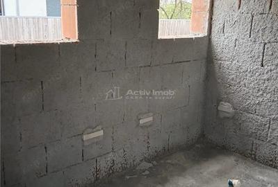 Casă cu 3 camere cu Teren 365 Mp în Mihăilești - 1