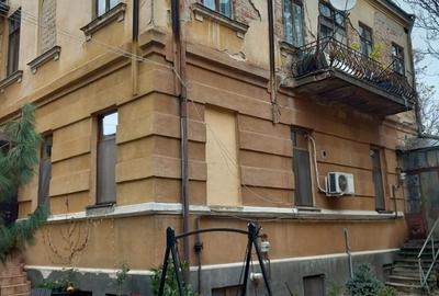 Casă cu 3 camere în Rosetti - 2
