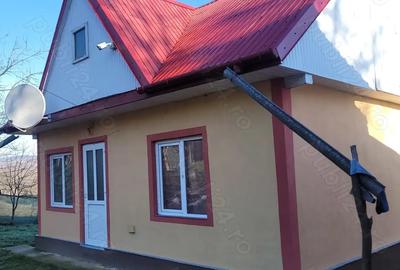 Casă cu 2 camere cu Teren 1154 Mp în Schitu Duca - 1