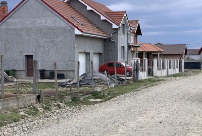 Casă cu 2 camere cu Teren 670 Mp în Oșorhei - 1
