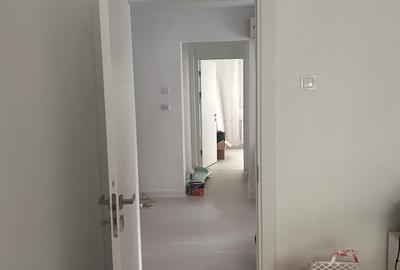 Apartament cu 3 camere decomandat, mobilat în Lujerului