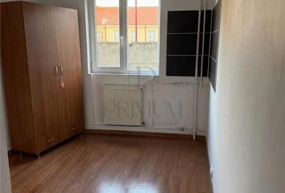 Garsonieră decomandată în Dâmbovița
