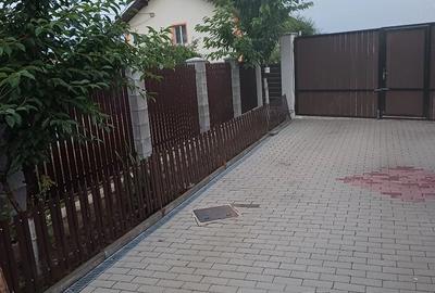 Casă cu Teren 400 Mp în Central