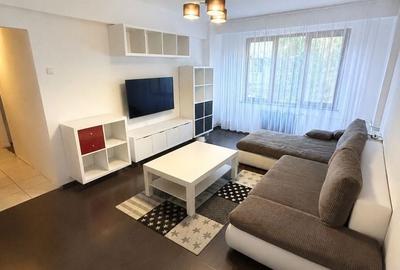 Apartament cu 4 camere decomandat în Rogerius