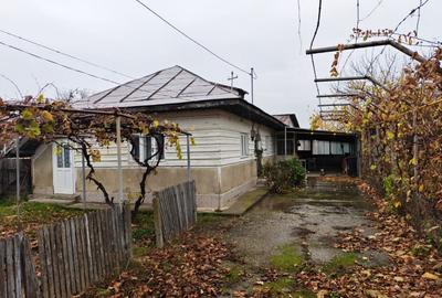 Casă individuală cu 4 camere cu Canalizare în Izvoare - 15