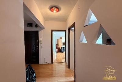Apartament cu 3 camere decomandat în Cantemir - 8
