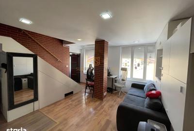 Apartament cu 3 camere în Apărătorii Patriei