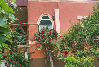 Casă cu Teren 1500 Mp în Schinteiești
