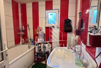 Casă cu 2 camere cu Teren 307 Mp în Criș - 1