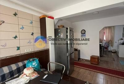Apartament cu 4 camere semidecomandat în Precista - 16