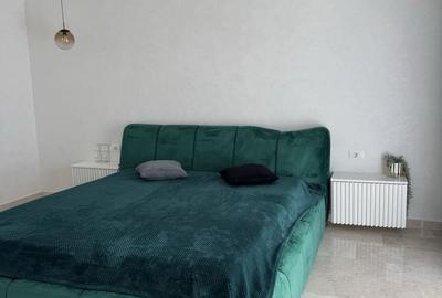 Apartament cu 3 camere decomandat în Palazu Mare - 3