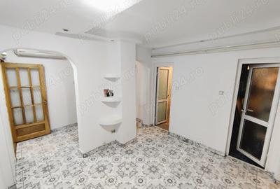 Apartament cu 3 camere decomandat în Port