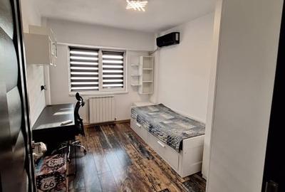 Apartament cu 3 camere semidecomandat, mobilat în Dacia