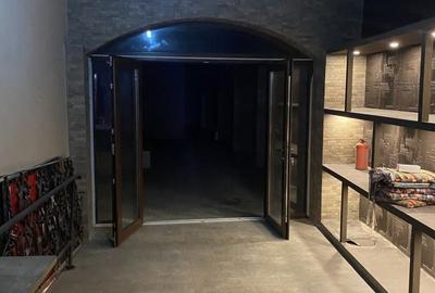 Spațiu comercial, de 140 mp, în Centrul Istoric