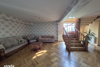 Casă cu 3 camere cu Teren 240 Mp în Găvana