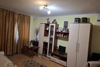 Apartament cu 2 camere semidecomandat în Poarta 6 - 8