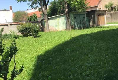 Apartament cu 4 camere decomandat în Central - 12
