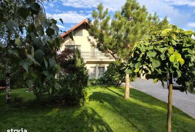 Casă cu 5 camere cu Teren 1550 Mp în Burdujeni
