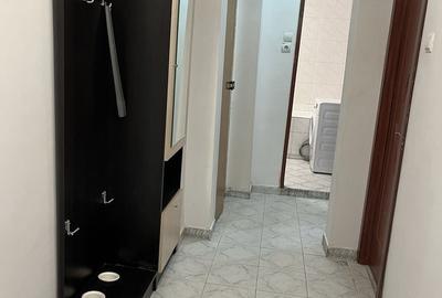 Apartament cu 2 camere decomandat în 1 Mai