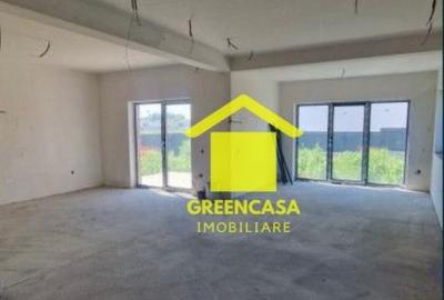 Casă cu 4 camere semidecomandat cu Teren 350 Mp în Jucu