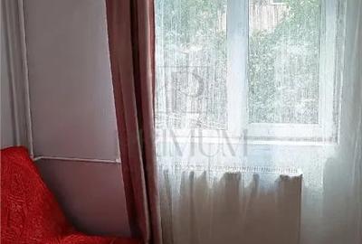 Garsonieră decomandată în Iosefin