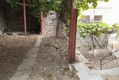 Casă cu Teren 243 Mp în Vest - 3