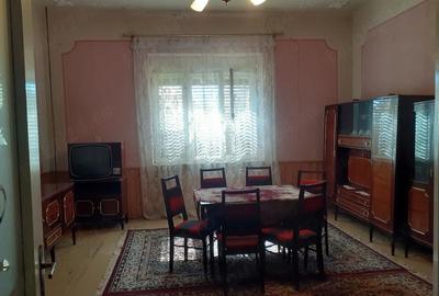 Casă cu 5 camere cu Teren 1968 Mp în Central - 7