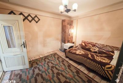 Casă cu 4 camere cu Teren 1300 Mp în Doicești - 11