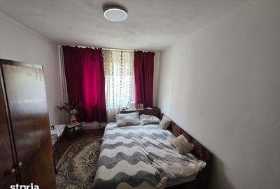 Apartament cu 3 camere decomandat în Vlahuță - 1